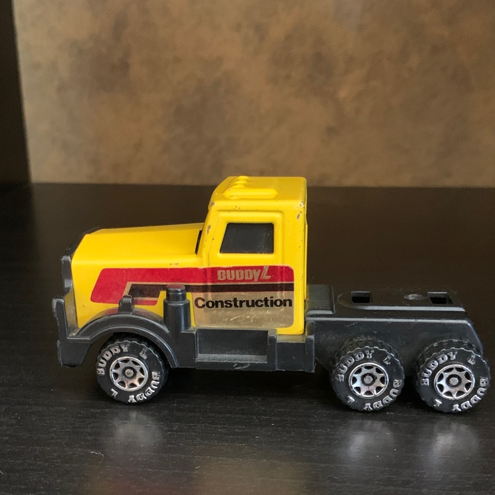 Vintage 1985 Buddy L Construction Semi Toy Truck 80's yellow kids TF